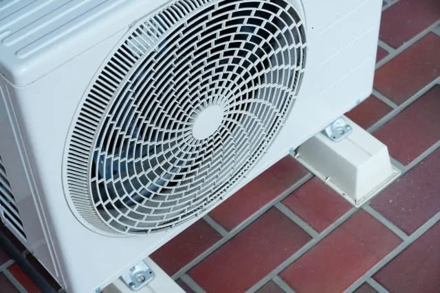 室外機の位置を変えたい!移設するときの費用と注意点